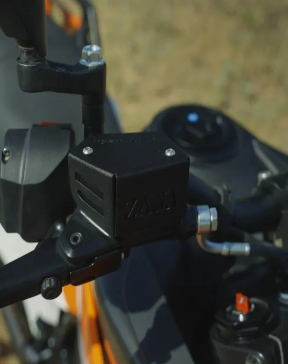 ADV 250 Fuel Lid Cover Zana